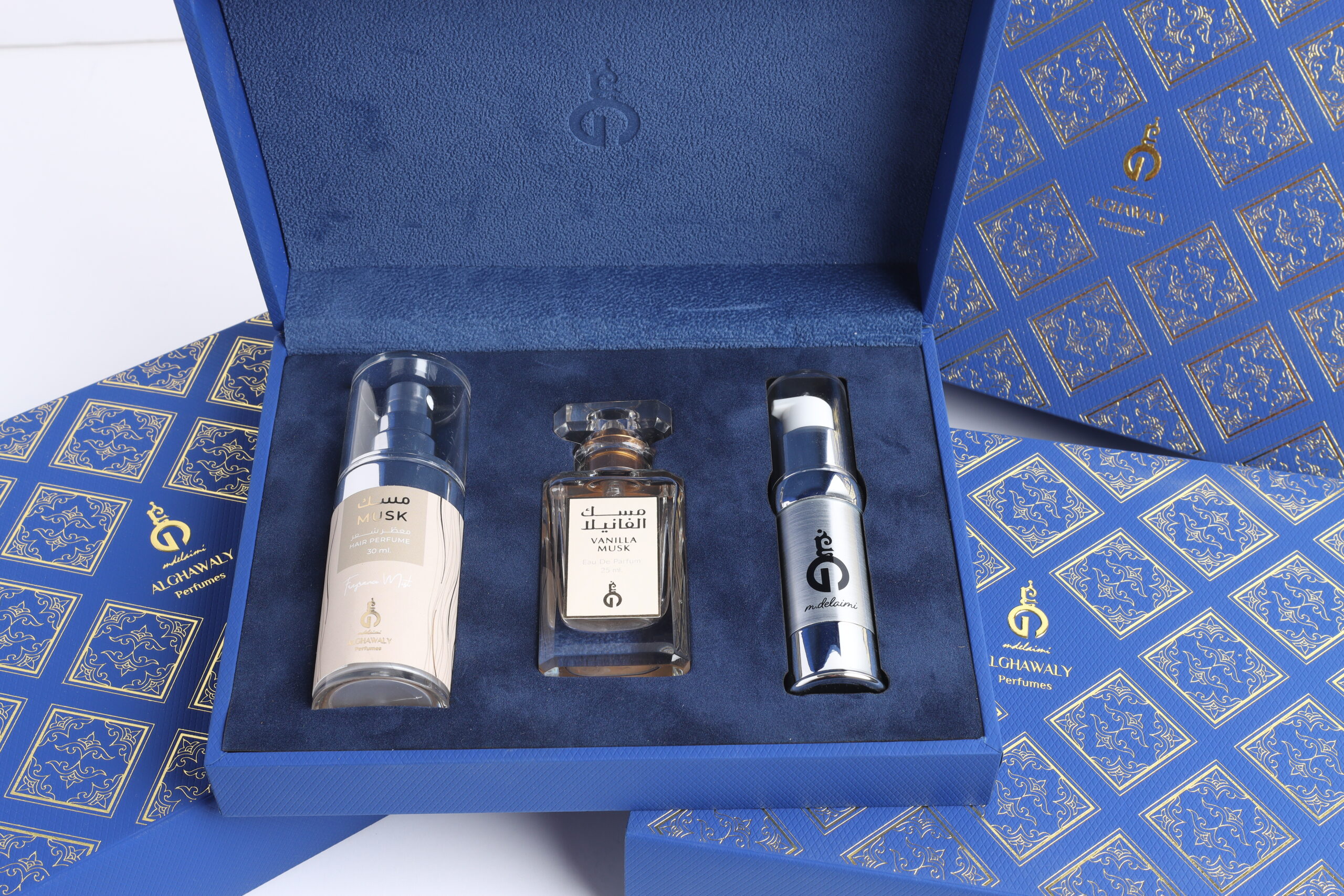 Gift Box S-3 صندوق الهدايا